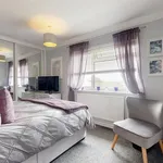 Rent 2 bedroom flat in Portland