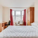 Rent 5 bedroom apartment in Canterbury