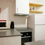 Rent 3 bedroom apartment of 120 m² in Lisbon