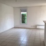 Rent 3 bedroom apartment of 55 m² in Bruguières