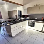 Rent 3 bedroom apartment of 58 m² in Nîmes