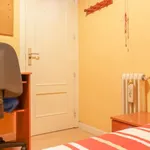 Rent a room of 150 m² in madrid