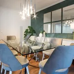 Rent 4 bedroom apartment of 163 m² in Lisbon