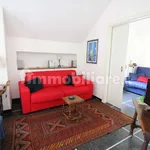 Rent 5 bedroom house of 75 m² in Genoa