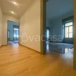 Affitto 3 camera appartamento di 175 m² in Lodi