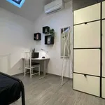 Rent 3 bedroom apartment of 64 m² in Milan