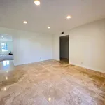 Rent 4 bedroom apartment of 232 m² in Huntington Beach