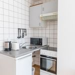 Rent 1 bedroom apartment of 31 m² in Frankfurt am Main