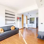 Rent 2 bedroom apartment in genoa