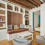 Rent 2 bedroom apartment of 35 m² in Paris