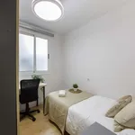 Rent a room of 90 m² in valencia