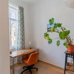 Rent 1 bedroom apartment of 764 m² in vienna