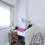 Rent a room in milan