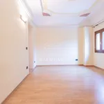 Rent 2 bedroom apartment of 118 m² in montebelluna