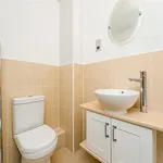 Rent 3 bedroom flat in Glasgow  West