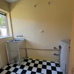 Rent 1 bedroom apartment in Queanbeyan