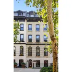 Rent 2 bedroom house in Manhattan