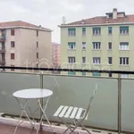 Rent 1 bedroom apartment of 28 m² in Milano