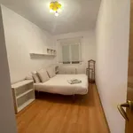 Rent 3 bedroom apartment of 90 m² in madrid