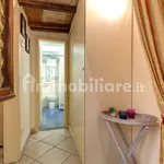 Rent 1 bedroom apartment of 32 m² in Florence