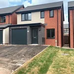 Rent 3 bedroom flat in Wales