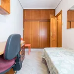 Rent a room of 100 m² in valencia