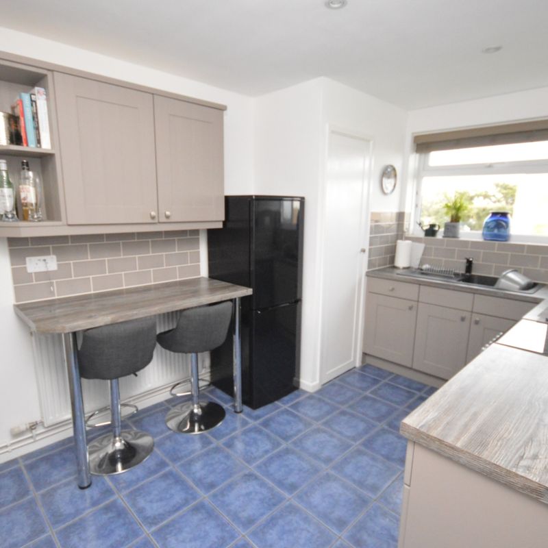 apartment for rent in Osborne Court, Victoria Road, Milford on Sea, Lymington, Hampshire, SO41