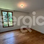 Rent 5 bedroom apartment of 134 m² in Lambersart