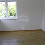 Pronajměte si 3 ložnic/e byt o rozloze 94 m² v krc