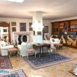 Rent 3 bedroom apartment of 140 m² in Rome