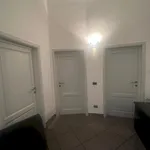 Rent 4 bedroom apartment in Florence