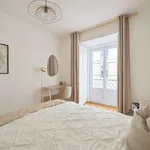 Rent a room in lisbon