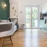 Rent 2 bedroom apartment in Milan