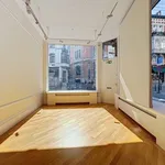 Huur 2 slaapkamer huis van 6973 m² in Bruxelles