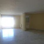 Alquilo 4 dormitorio apartamento de 190 m² en Jaén