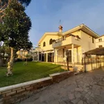 Rent 6 bedroom house of 500 m² in Anzio