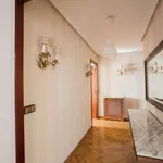 Rent a room of 150 m² in valencia