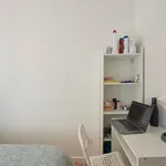 Rent 16 bedroom apartment in Lisbon