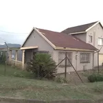 Rent 3 bedroom house in  Edendale 