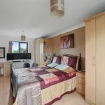 Rent 6 bedroom house in Essex