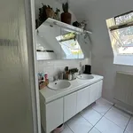 Maison de 900 m² avec 4 chambre(s) en location à Genval