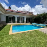 Rent 4 bedroom house of 418 m² in Funchal