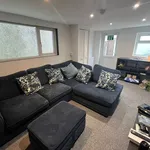 Rent 6 bedroom house in Wales