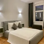 Miete 3 Schlafzimmer wohnung von 84 m² in Berlin