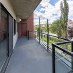 Appartement de 1033 m² avec 2 chambre(s) en location à Edmonton