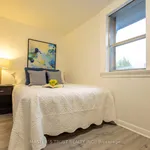 Maison de 3907 m² avec 3 chambre(s) en location à Toronto (Dovercourt-Wallace Emerson-Junction)