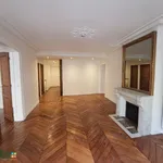 Appartement de 9115 m² avec 4 chambre(s) en location à Paris