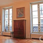 Rent 1 bedroom apartment of 135 m² in Paris