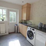 Rent 3 bedroom house in Mid Sussex