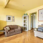 Rent 1 bedroom apartment of 45 m² in Dusseldorf